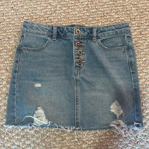 Forever21 Girl’s Denim Skirt - Picture 1 of 3